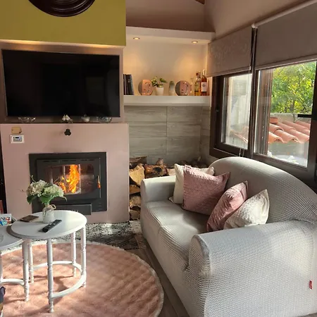 Chalet Dirfys - Escape In The Heart Of Evia *